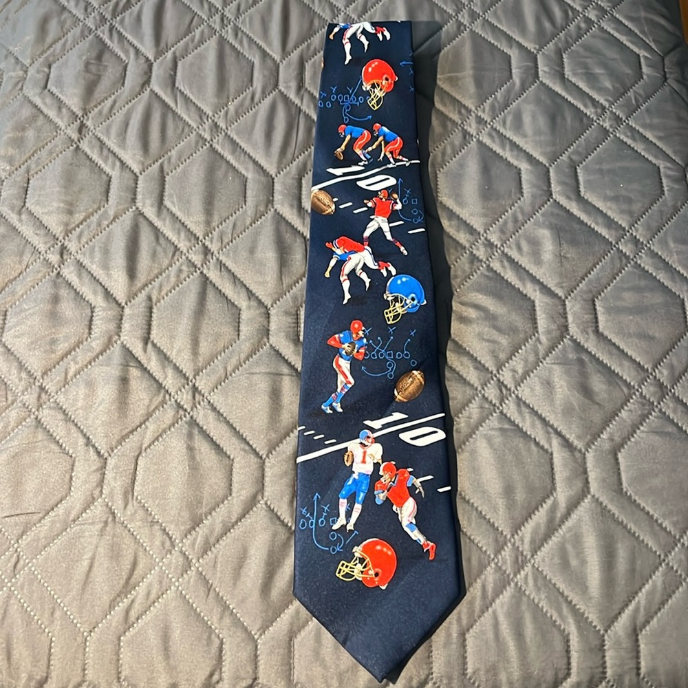 Men’s UTOPIA Football Tie
